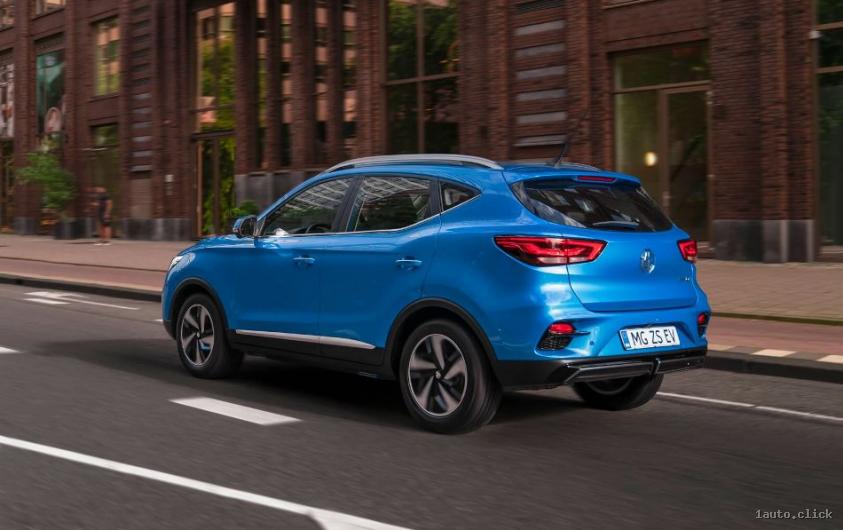 MG ZS EV partea laterală și optica spate